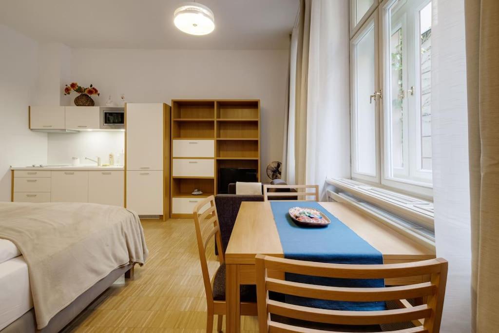 Deluxe Suite In Prime Location ปราก ภายนอก รูปภาพ