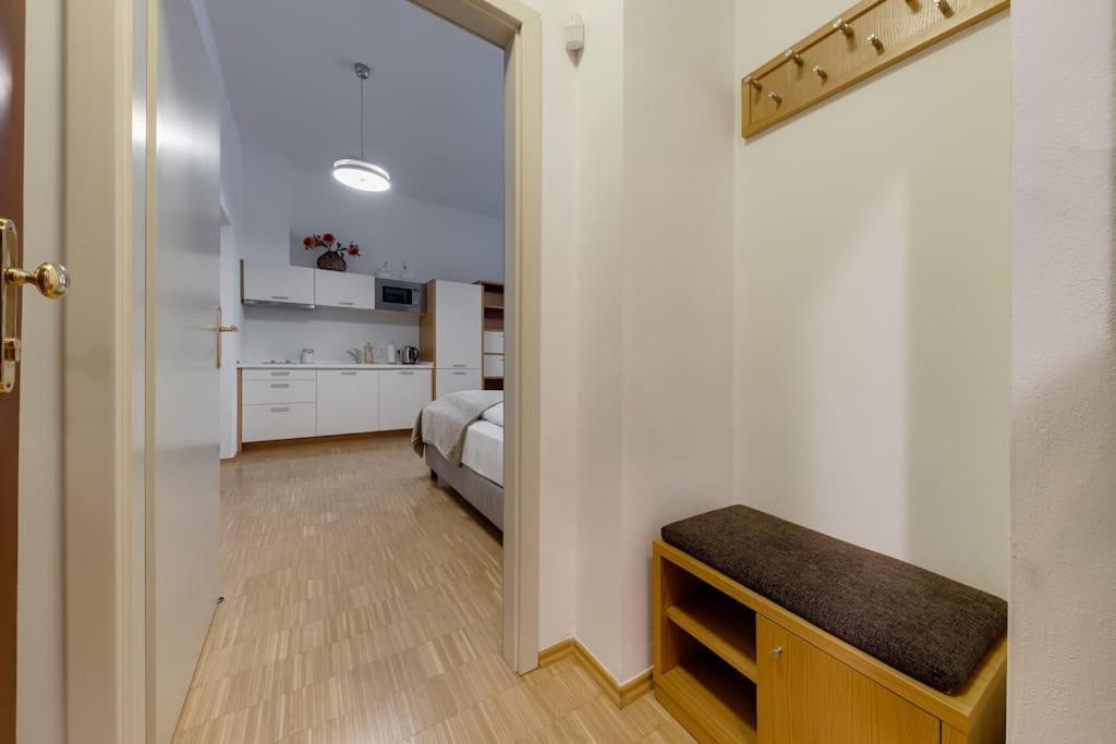 Deluxe Suite In Prime Location ปราก ภายนอก รูปภาพ
