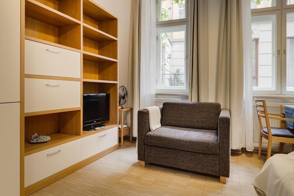 Deluxe Suite In Prime Location ปราก ภายนอก รูปภาพ